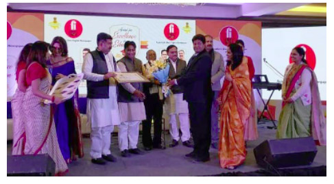 MJF Group being felicitated with Award for Excellence in Education in Rajasthan